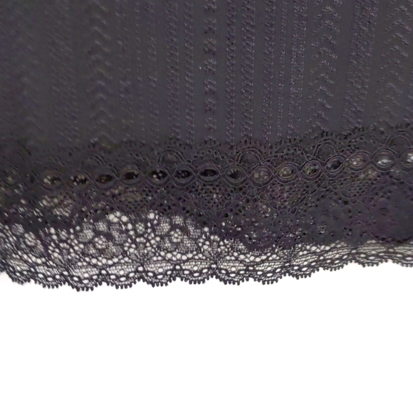 Arianne above the knee half slip with lace trim. Black. Multiple sizes. - Picture 2 of 5
